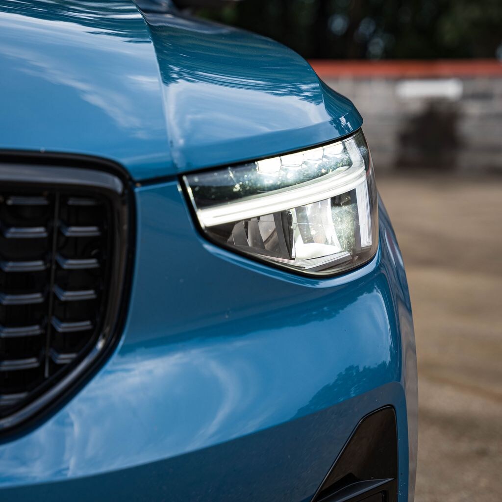 Certified 2024 Volvo XC40 B5 Core SUV