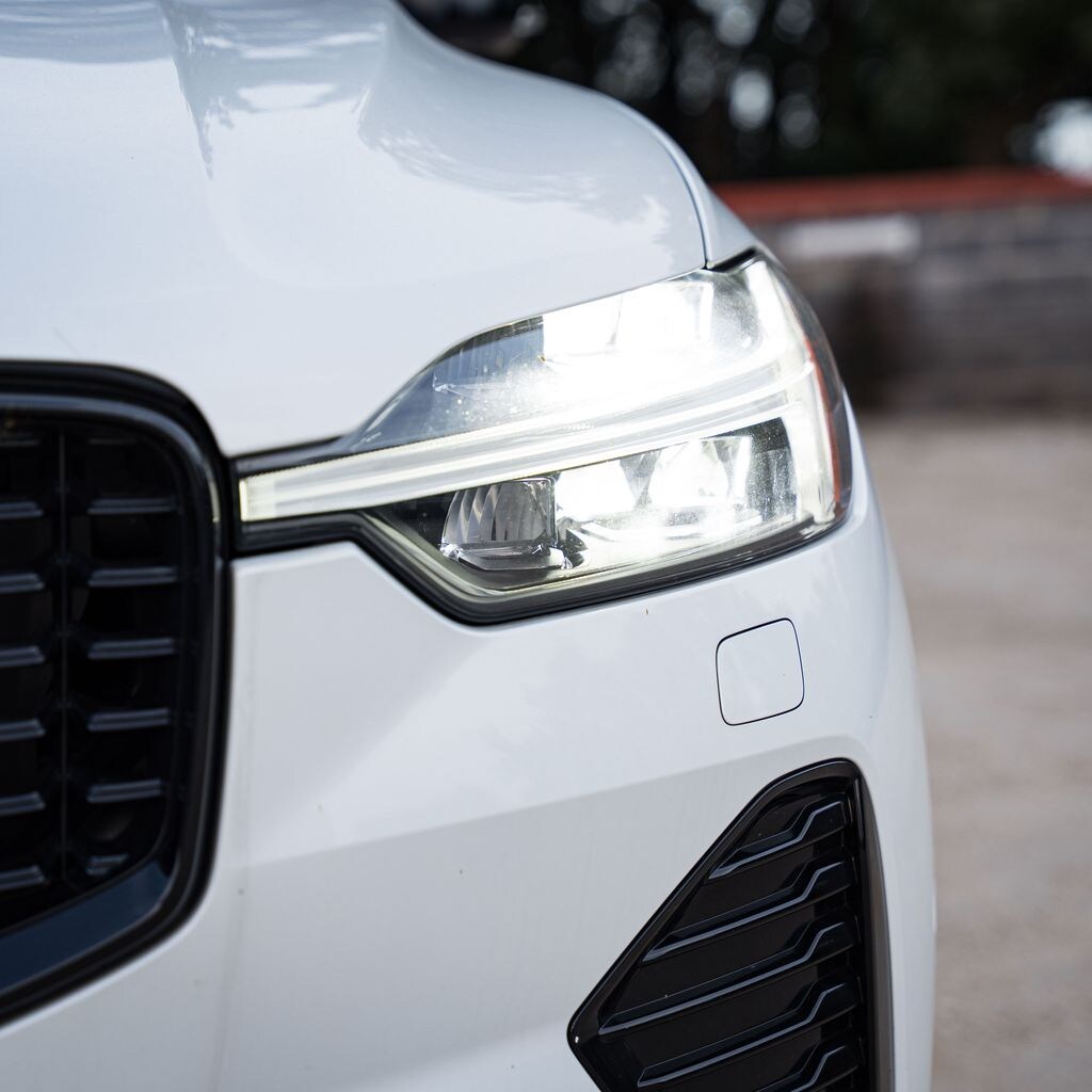 Used 2024 Volvo XC60 plug-in hybrid T8 Plus Dark Theme SUV