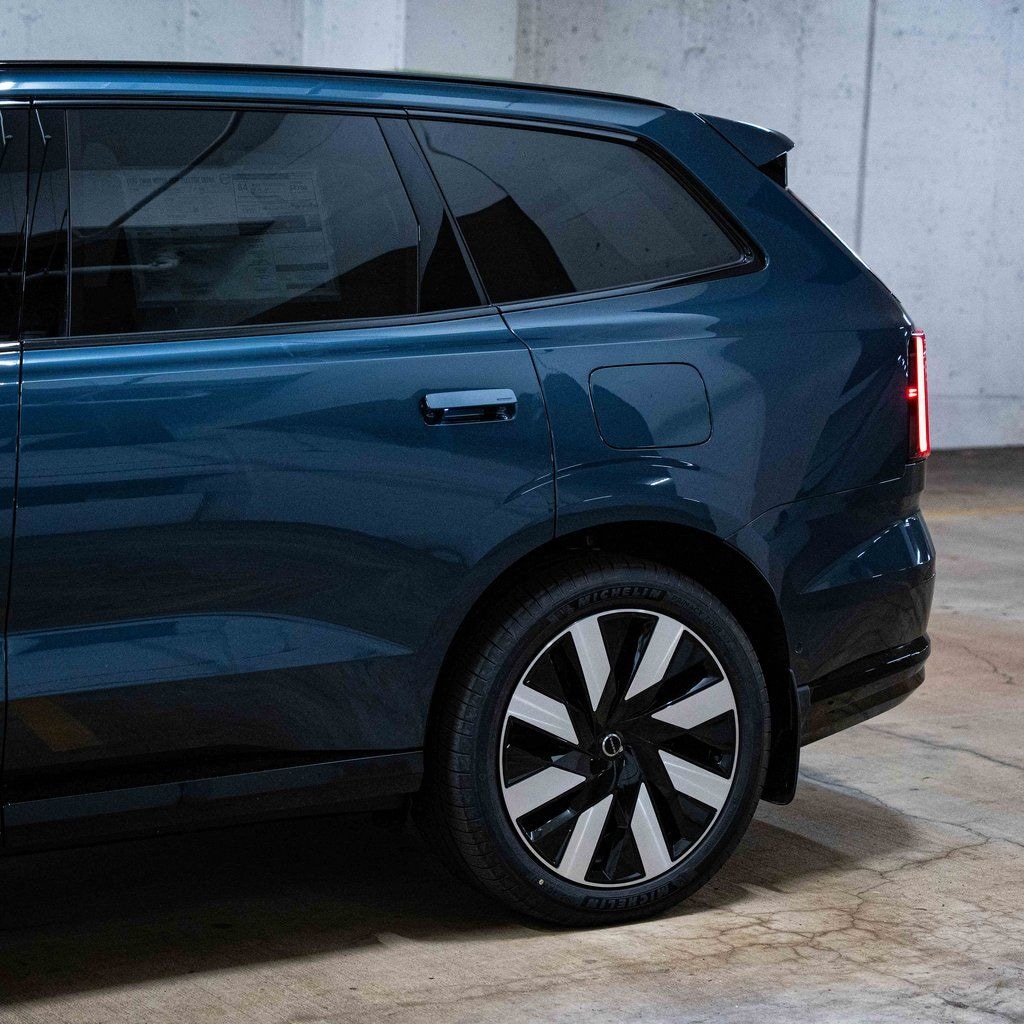 New 2025 Volvo EX90 Twin Motor Performance Ultra 7-Seater SUV