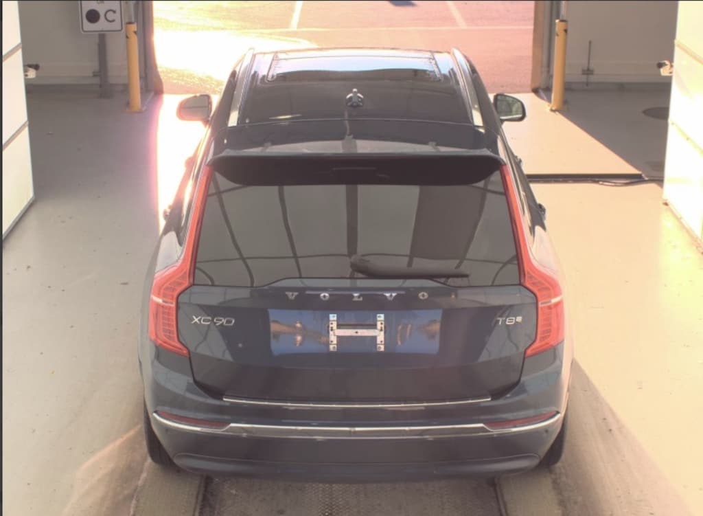 Used 2025 Volvo XC90 plug-in hybrid T8 Plus SUV