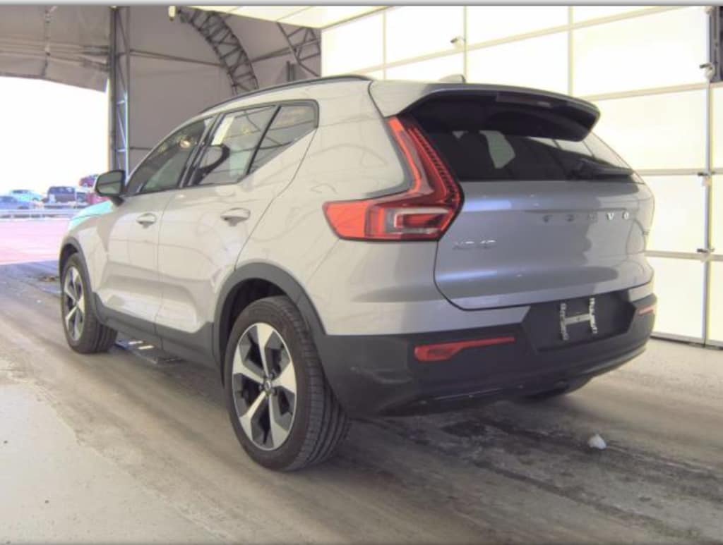 Used 2025 Volvo XC40 B5 Plus Dark Theme SUV