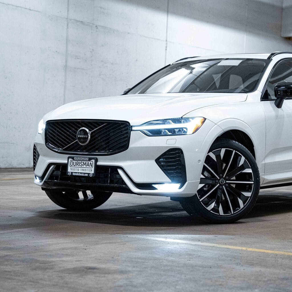 New 2026 Volvo XC60 B5 Ultra SUV