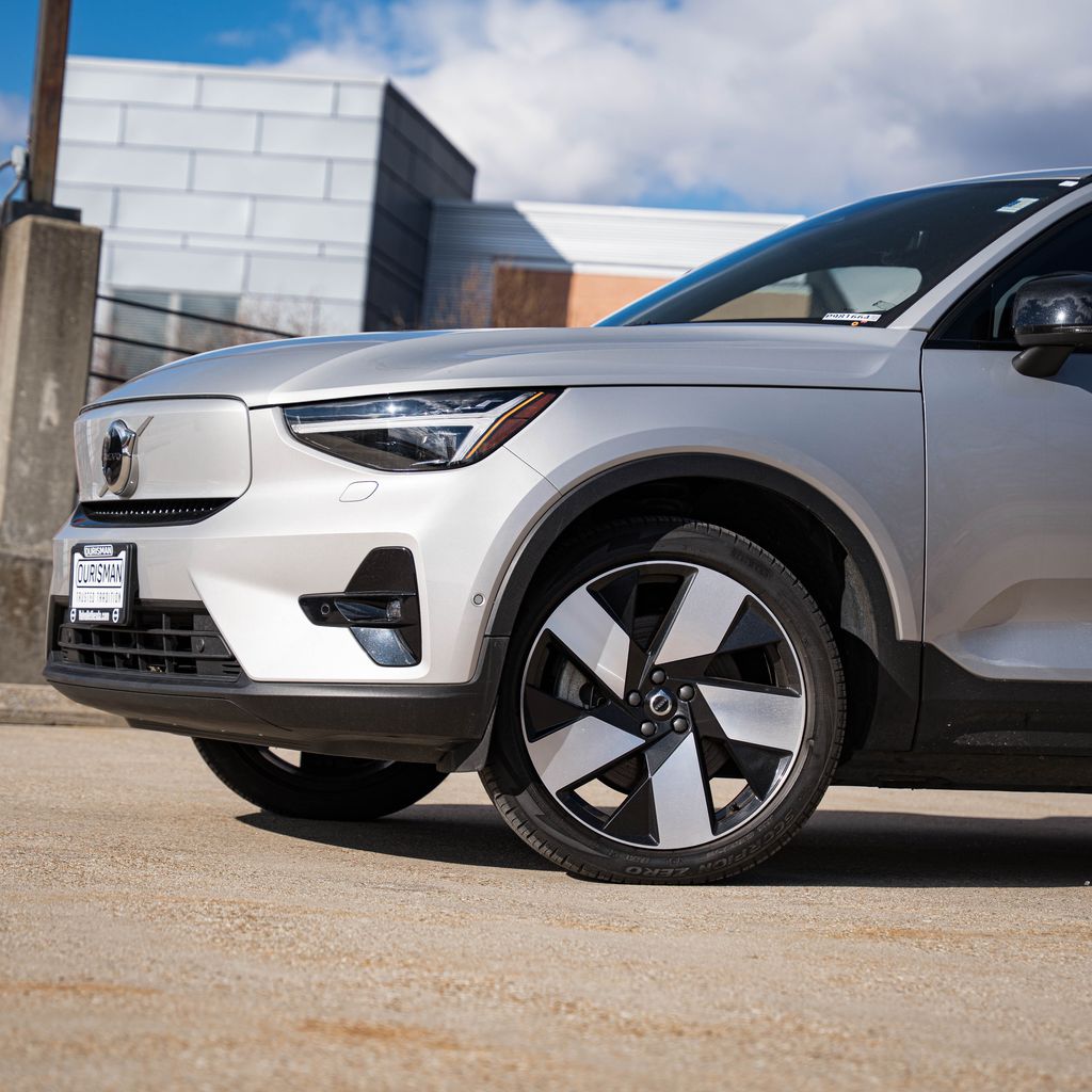 Used 2023 Volvo XC40 Ultimate with VIN YV4ED3UM4P2981664 for sale in Bethesda, MD