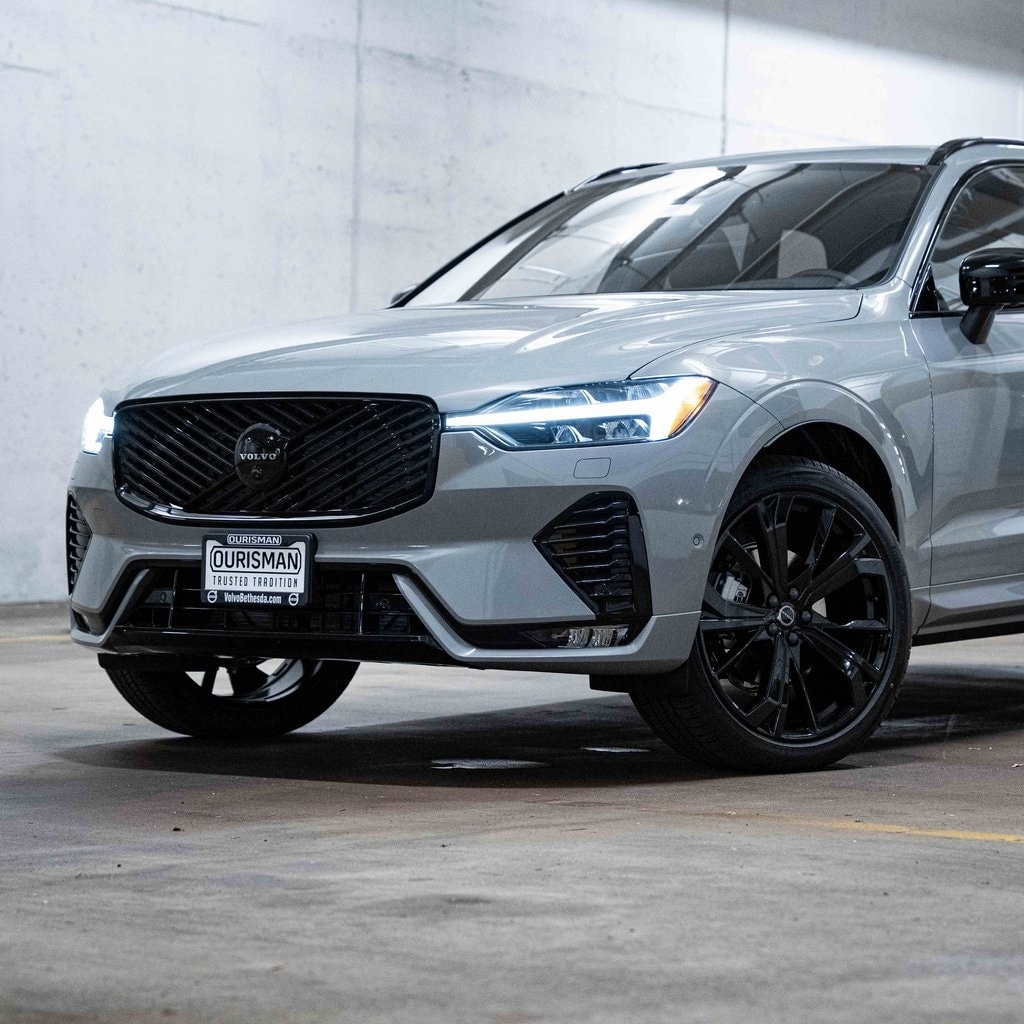 New 2026 Volvo XC60 B5 Ultra Black Edition SUV