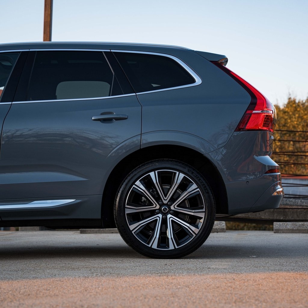 Used 2023 Volvo XC60 B6 Ultimate Bright Theme SUV