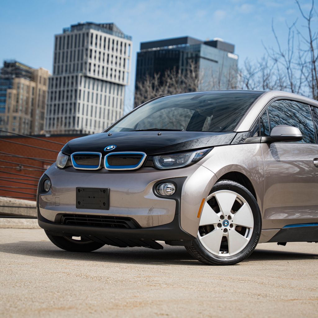 Used 2014 BMW i3 Base with VIN WBY1Z4C57EVX63022 for sale in Bethesda, MD