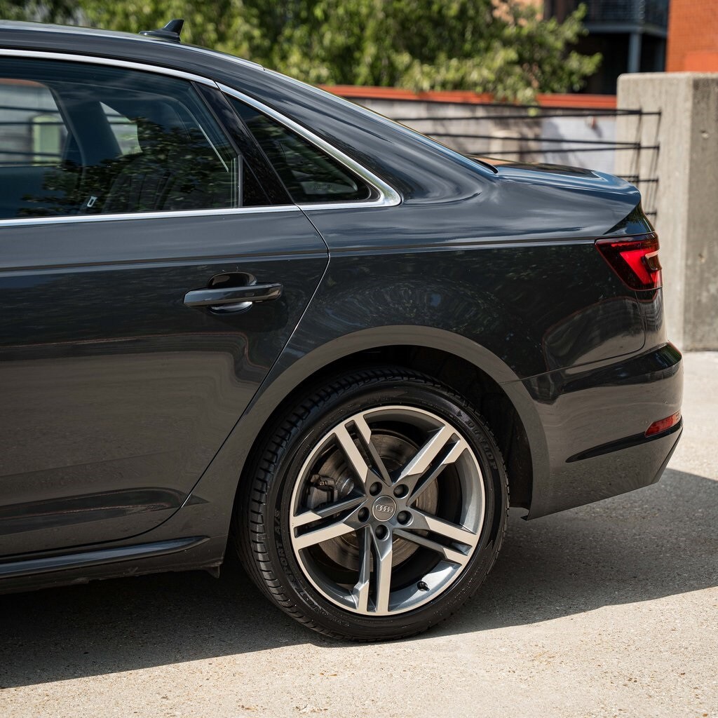 2018 Audi A4 2.0T Premium Plus photo 4