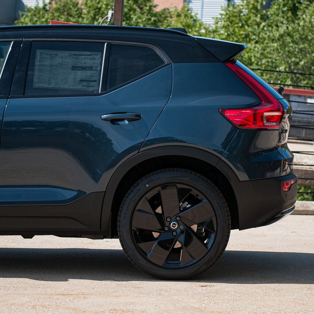 New 2026 Volvo XC40 B5 Ultra Black Edition SUV