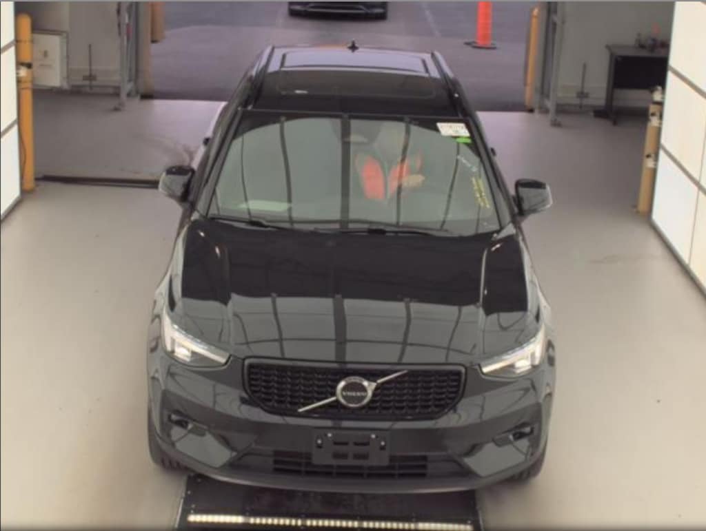 Used 2025 Volvo XC40 B5 Plus Dark Theme SUV