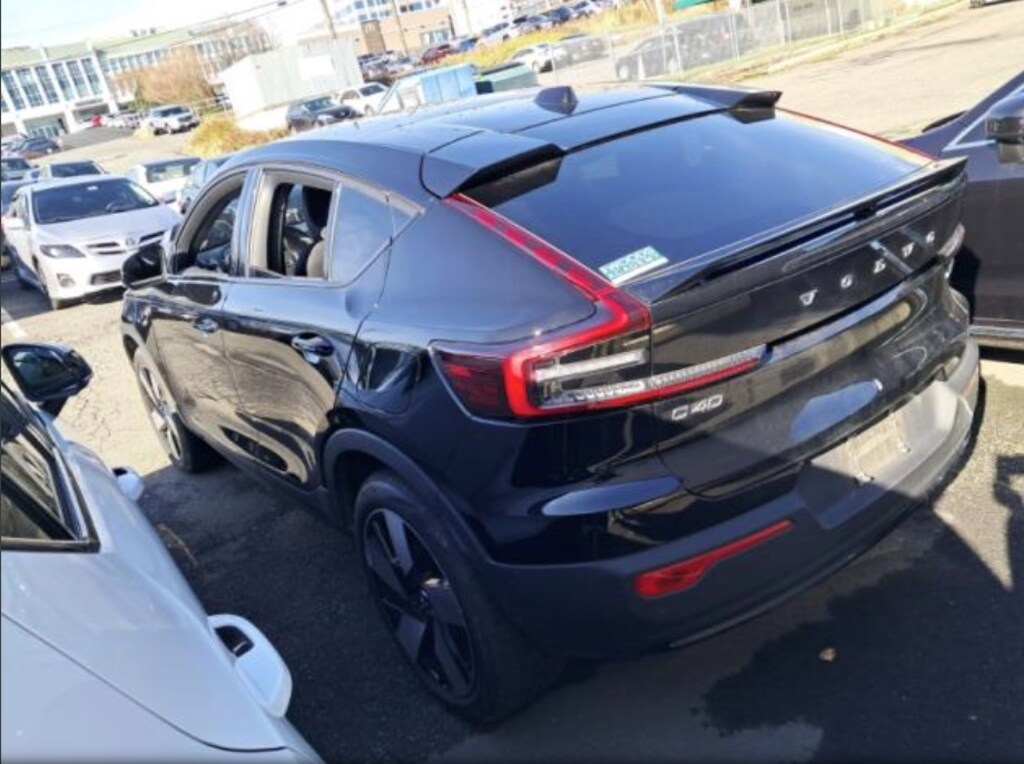 Used 2023 Volvo C40 Recharge Pure Electric Ultimate SUV