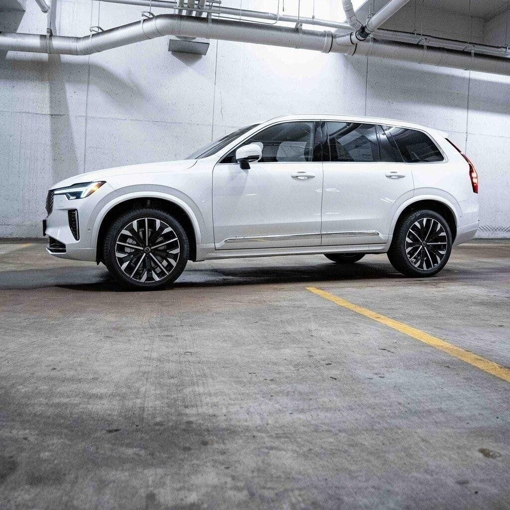 New 2026 Volvo XC90 B6 Plus 7-Seater SUV