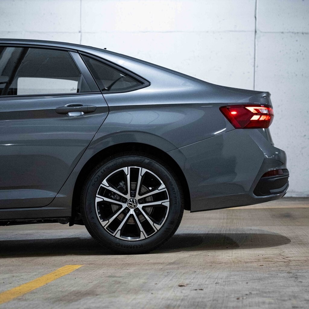 2026 Volkswagen Jetta 1.5T Sport photo 4