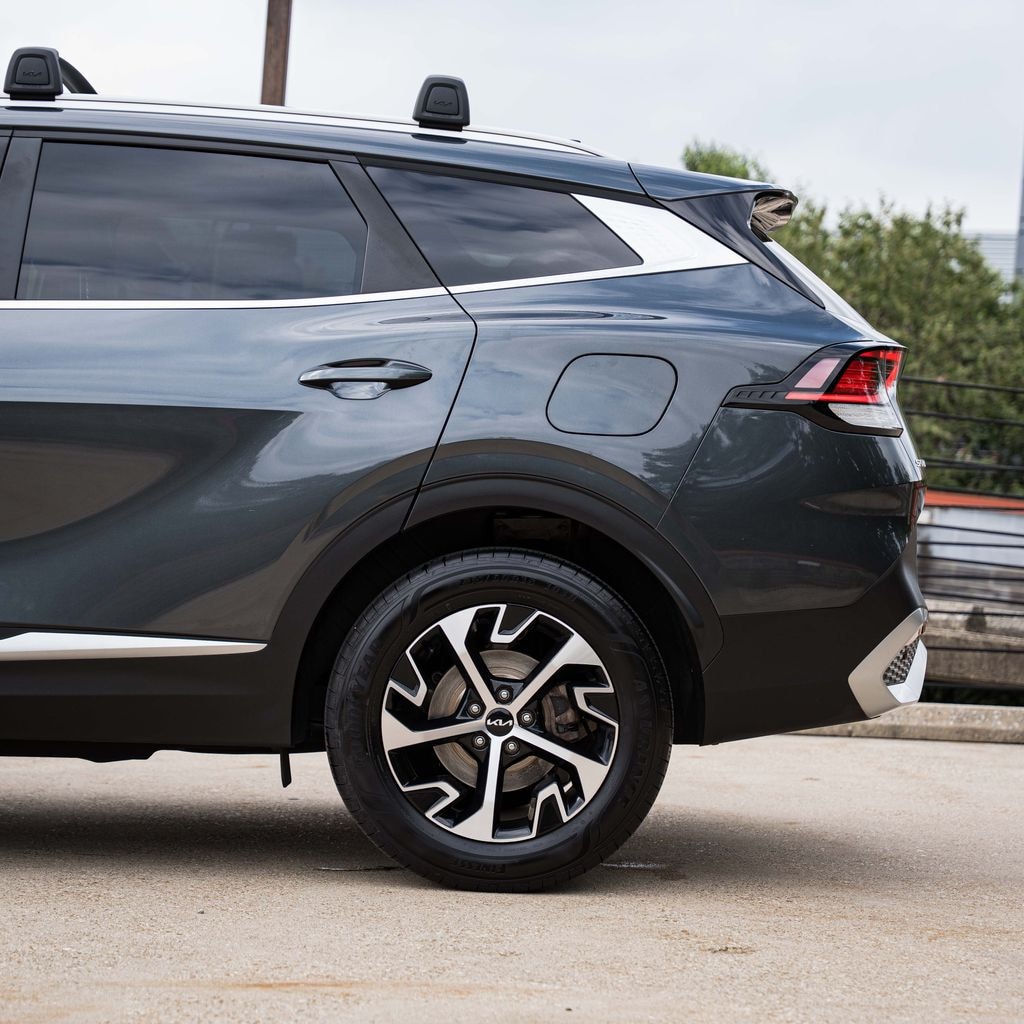 Used 2023 Kia Sportage Hybrid EX SUV