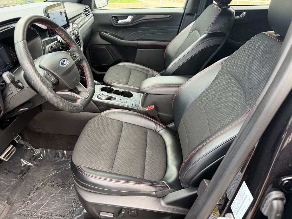 Used 2023 Ford Escape ST-Line Select SUV