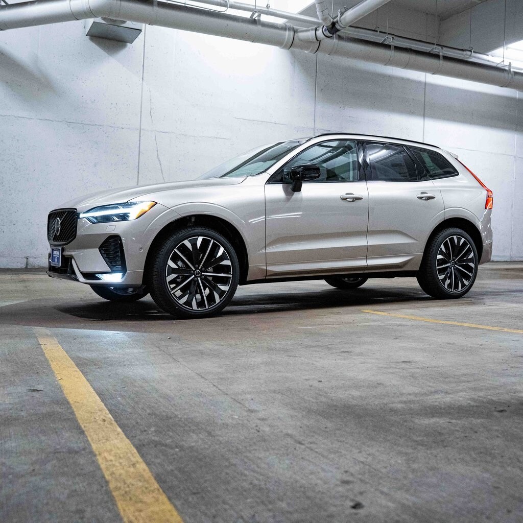 New 2026 Volvo XC60 B5 Ultra SUV