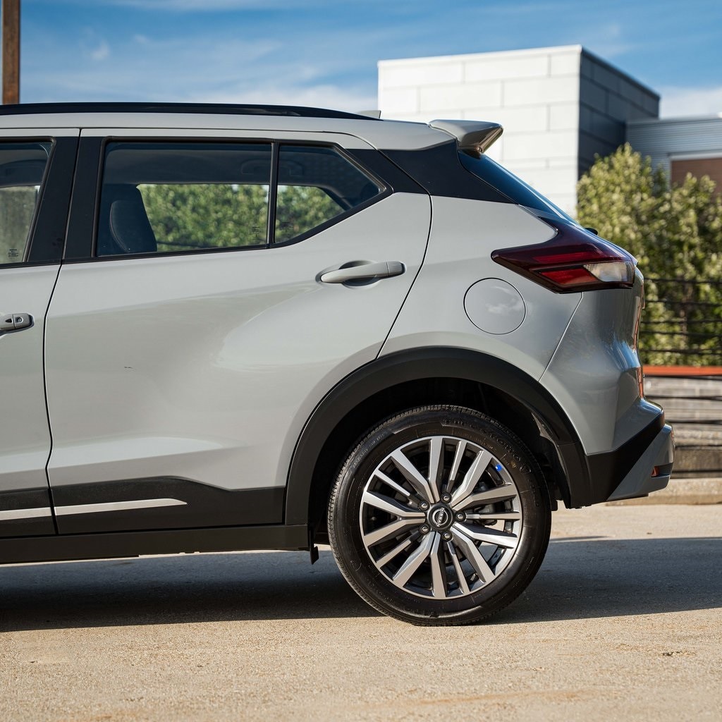 Used 2024 Nissan Kicks SR SUV