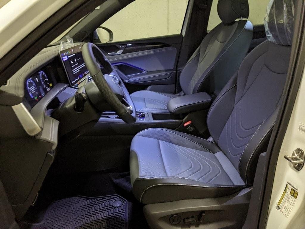 2026 Volkswagen Tiguan SE R-LINE BLACK - Photo 11