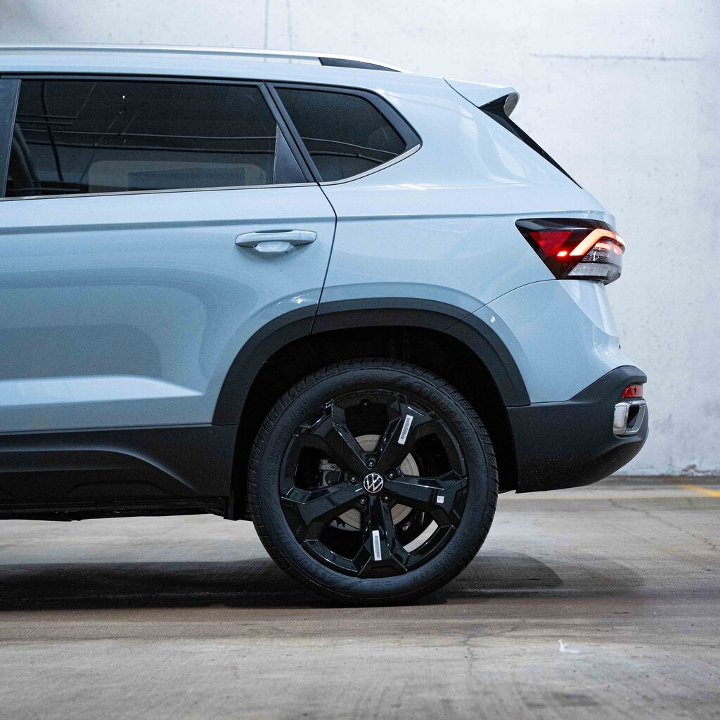 New 2026 Volkswagen Taos 1.5T SEL SUV