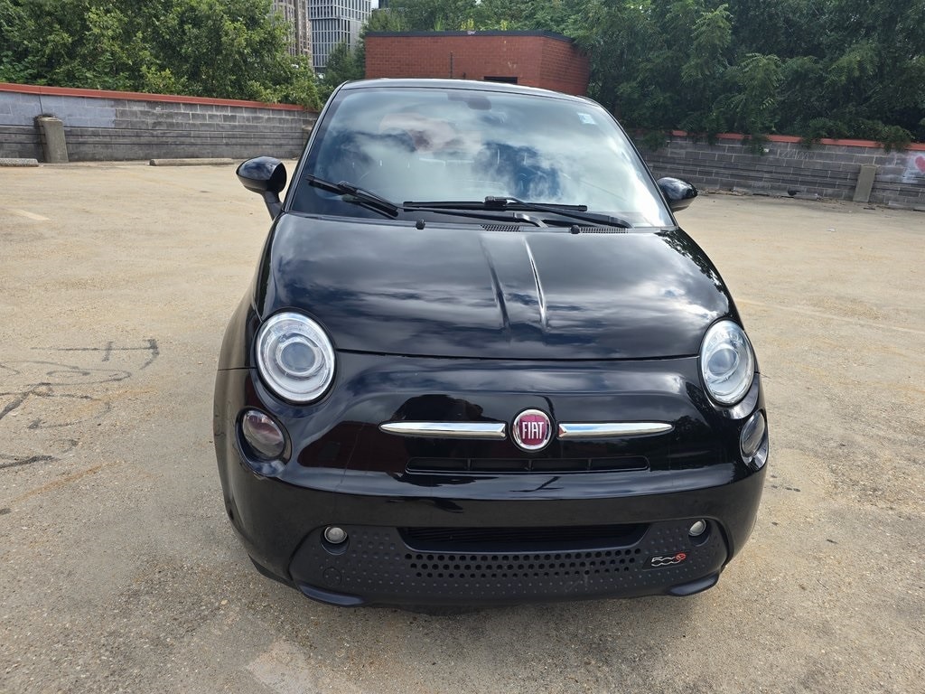 Used 2017 FIAT 500e Battery Electric with VIN 3C3CFFGE4HT659928 for sale in Bethesda, MD