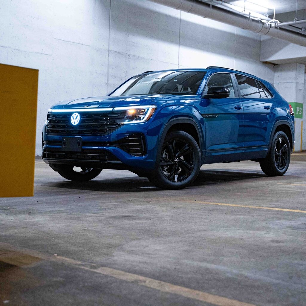 New 2026 Volkswagen Atlas Cross Sport SEL R-Line Black SUV