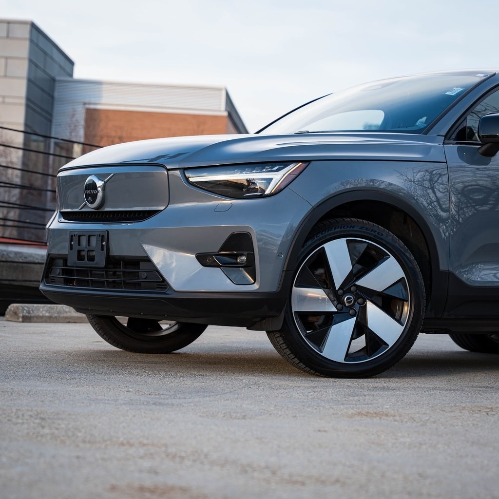 Used 2023 Volvo C40 Ultimate with VIN YV4ED3GM1P2028115 for sale in Bethesda, MD