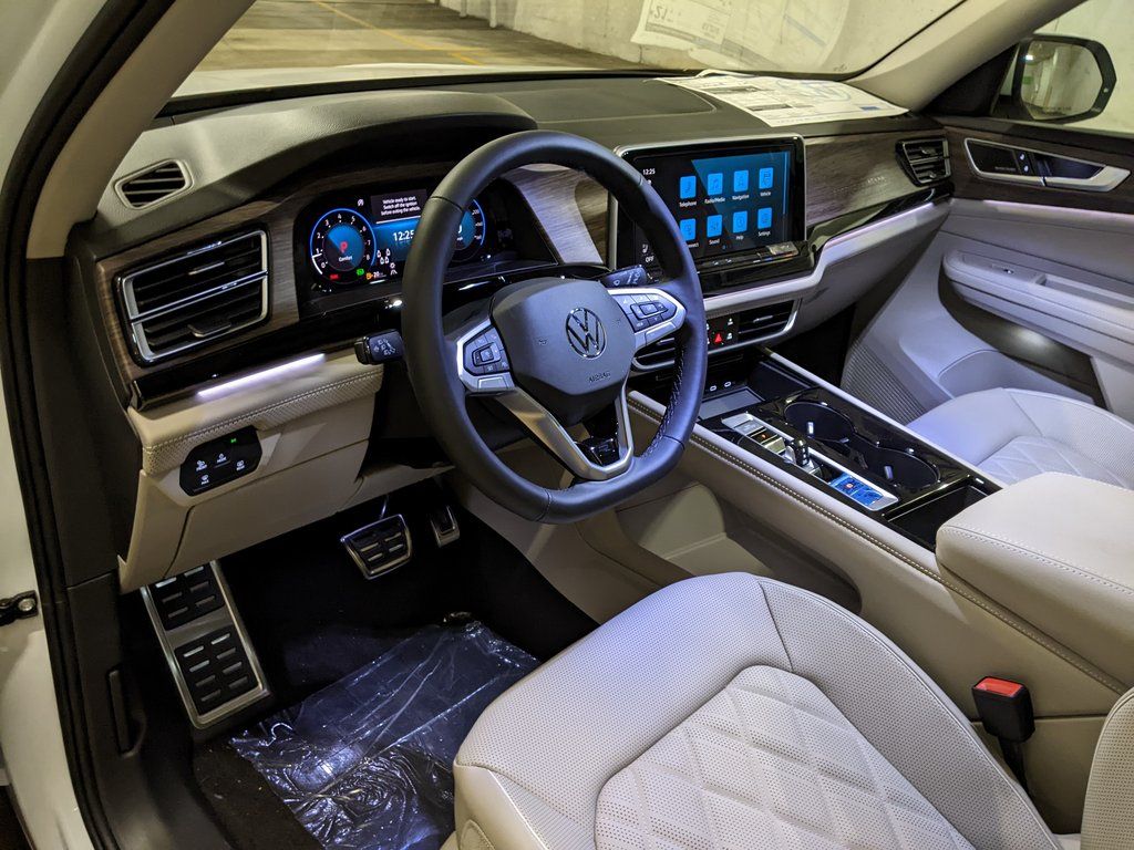 2026 Volkswagen Atlas SEL Premium R-Line - Photo 8