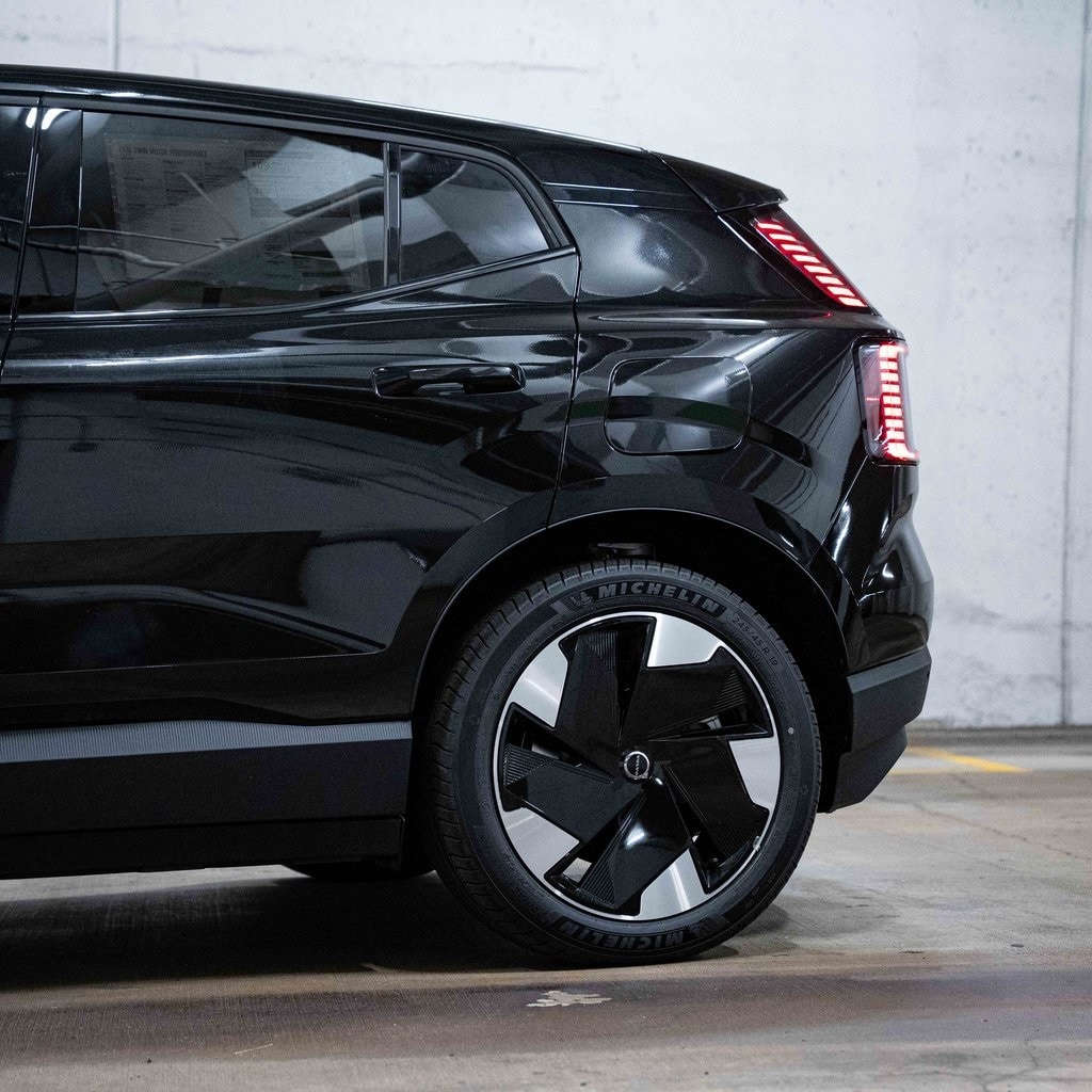 New 2025 Volvo EX30 Twin Motor Plus SUV