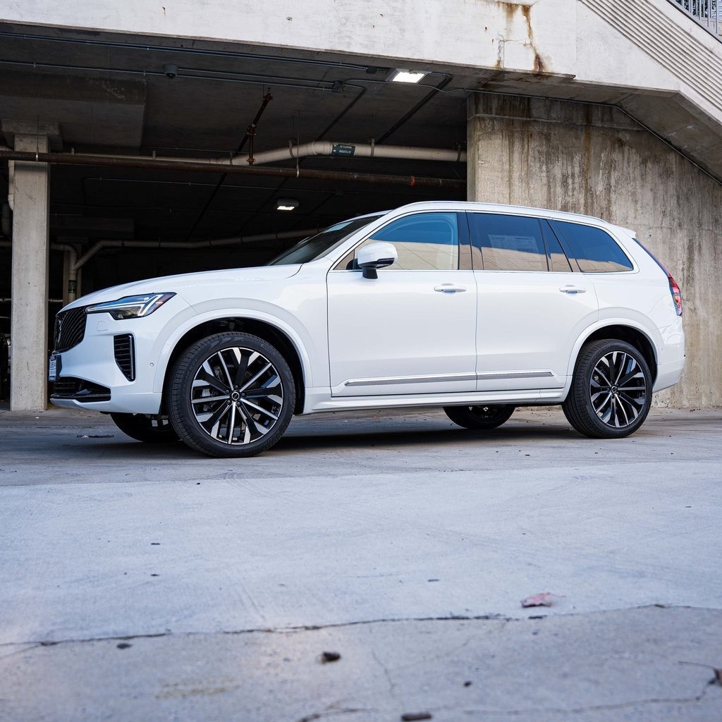 New 2026 Volvo XC90 B6 Ultra 6-Seater SUV