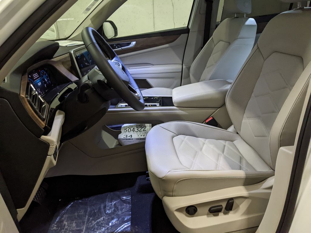 2026 Volkswagen Atlas SE w/Tech - Photo 11