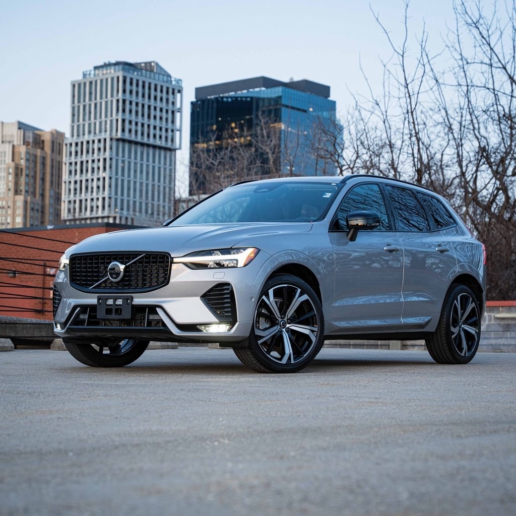 2023 Volvo XC60 Ultimate's photo