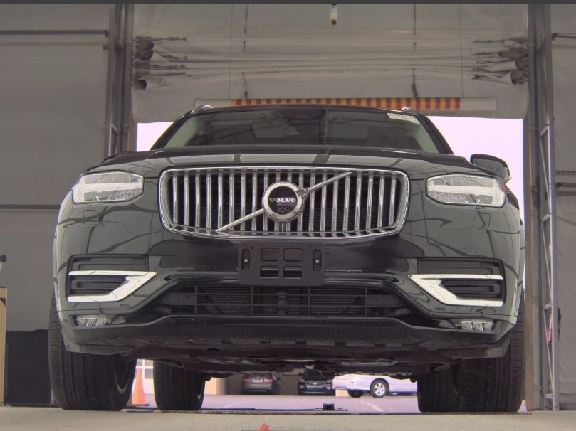 2024 Volvo XC90 Plus photo 3