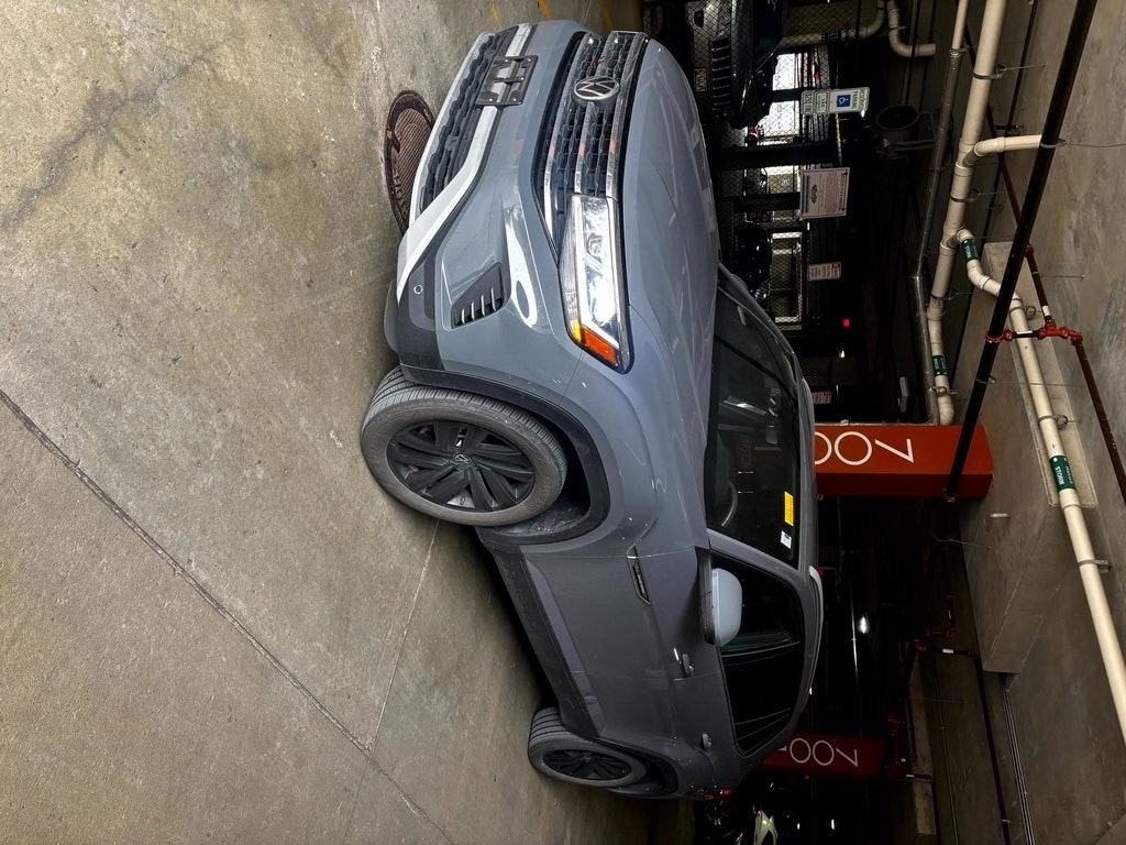 2022 Volkswagen Atlas Cross Sport SE w/Tech