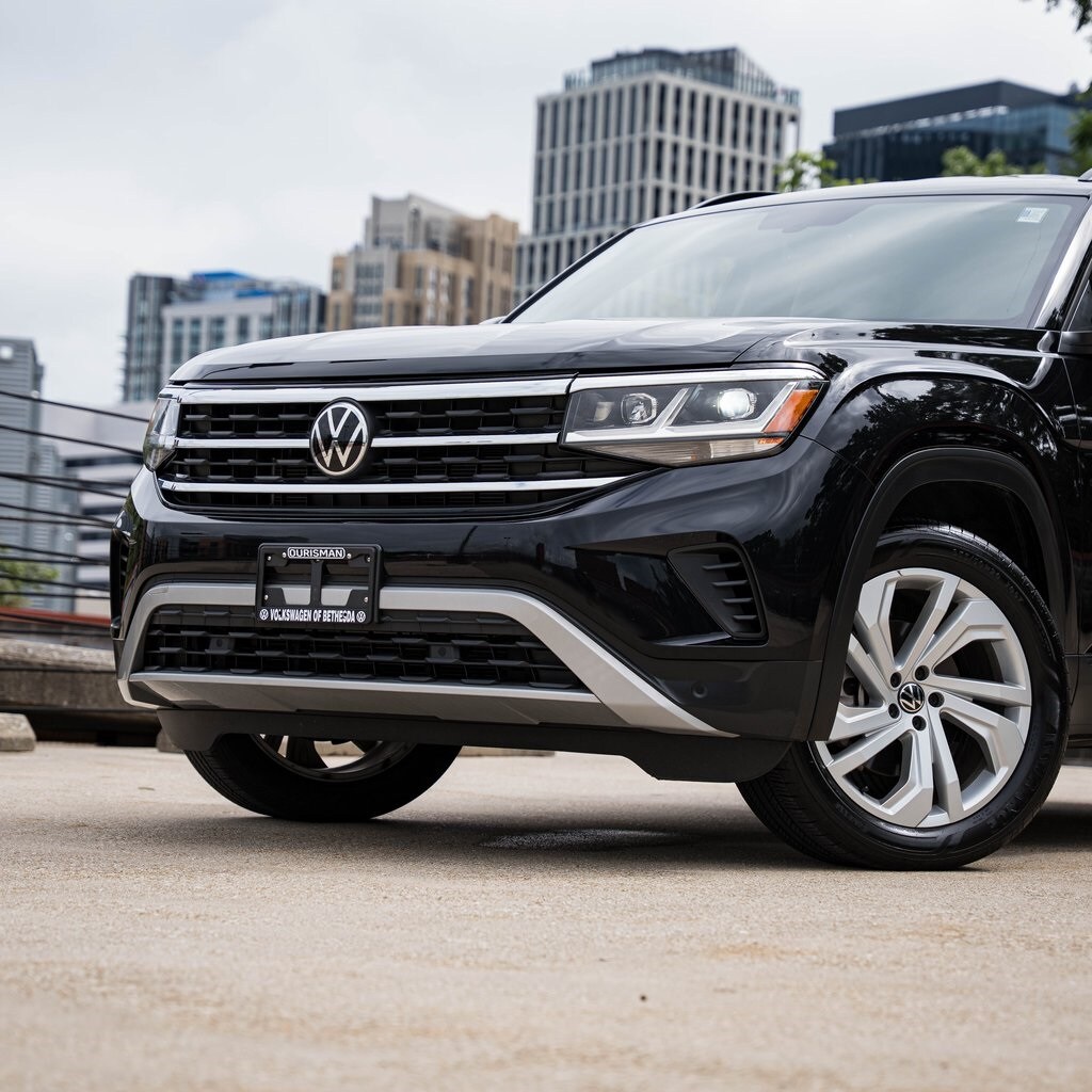 2022 Volkswagen Atlas SE Technology photo 2
