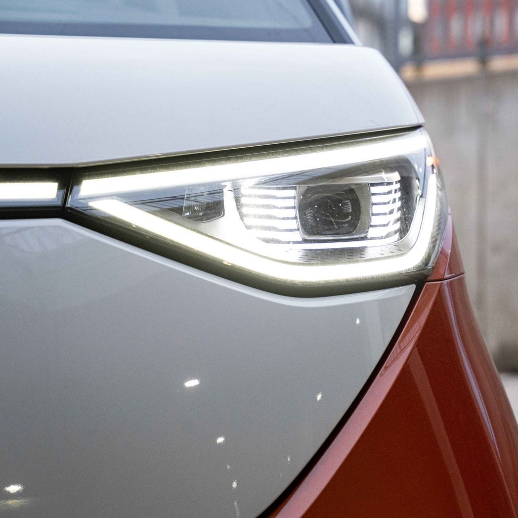 New 2025 Volkswagen ID. Buzz Pro S Plus Van 4MOTION