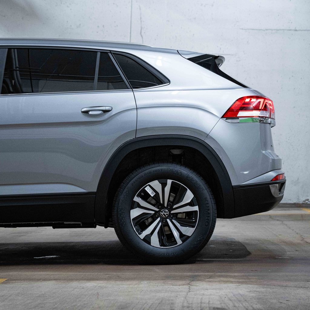 New 2026 Volkswagen Atlas Cross Sport 2.0T SE SUV