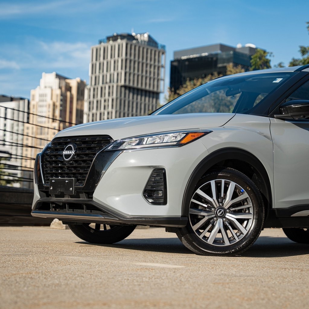 Used 2024 Nissan Kicks SR SUV