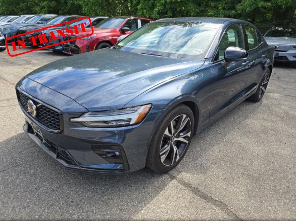 2025 Volvo S60's photo
