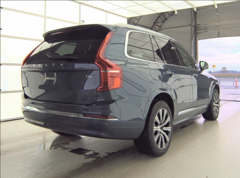 2024 Volvo XC90 Plus photo 2