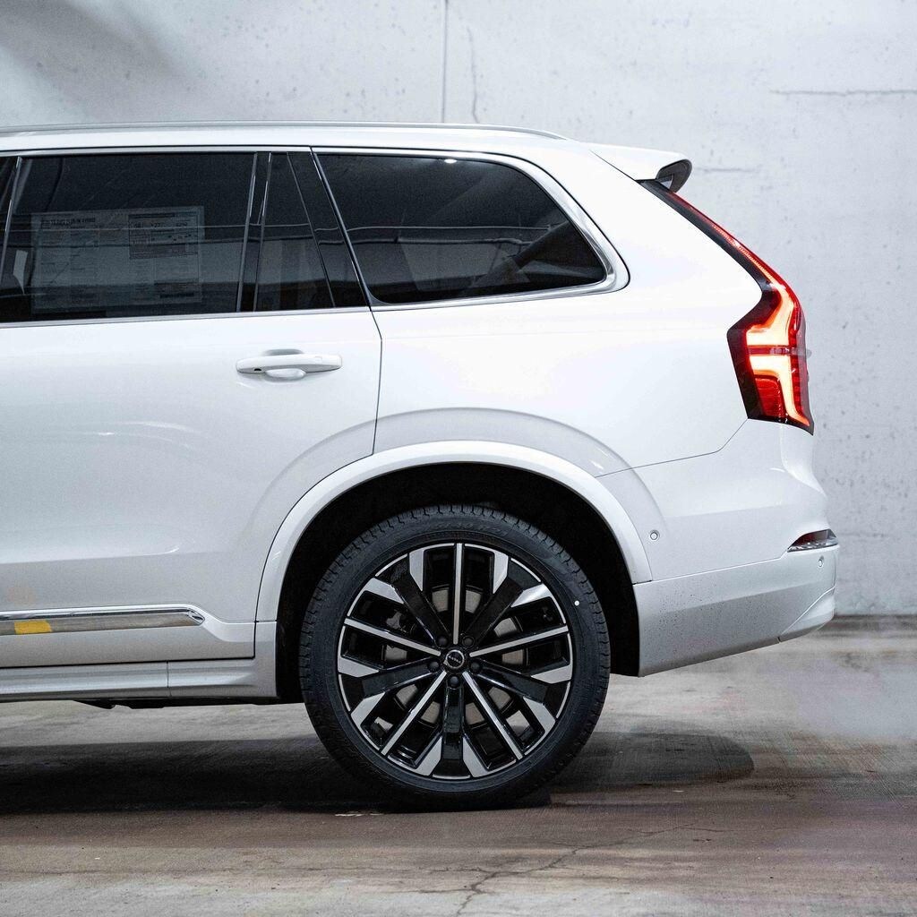 New 2026 Volvo XC90 plug-in hybrid T8 Plus 7-Seater SUV