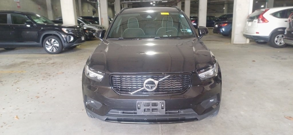 Used 2022 Volvo XC40 R-Design with VIN YV4162UMXN2735928 for sale in Bethesda, MD