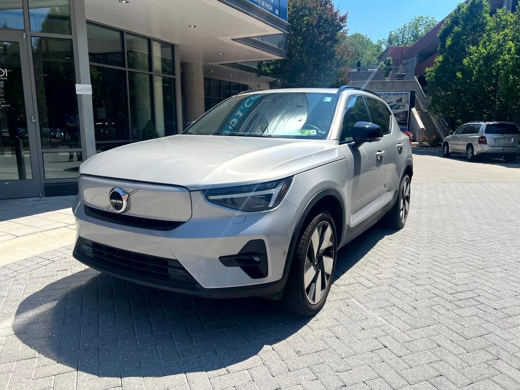 2023 Volvo XC40 P8 Recharge Ultimate AWD's photo