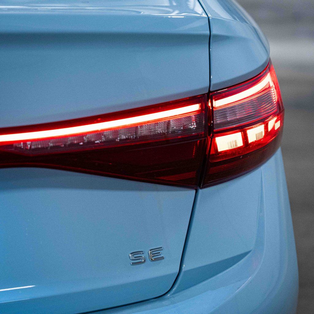 2026 Volkswagen Jetta SE - Photo 6