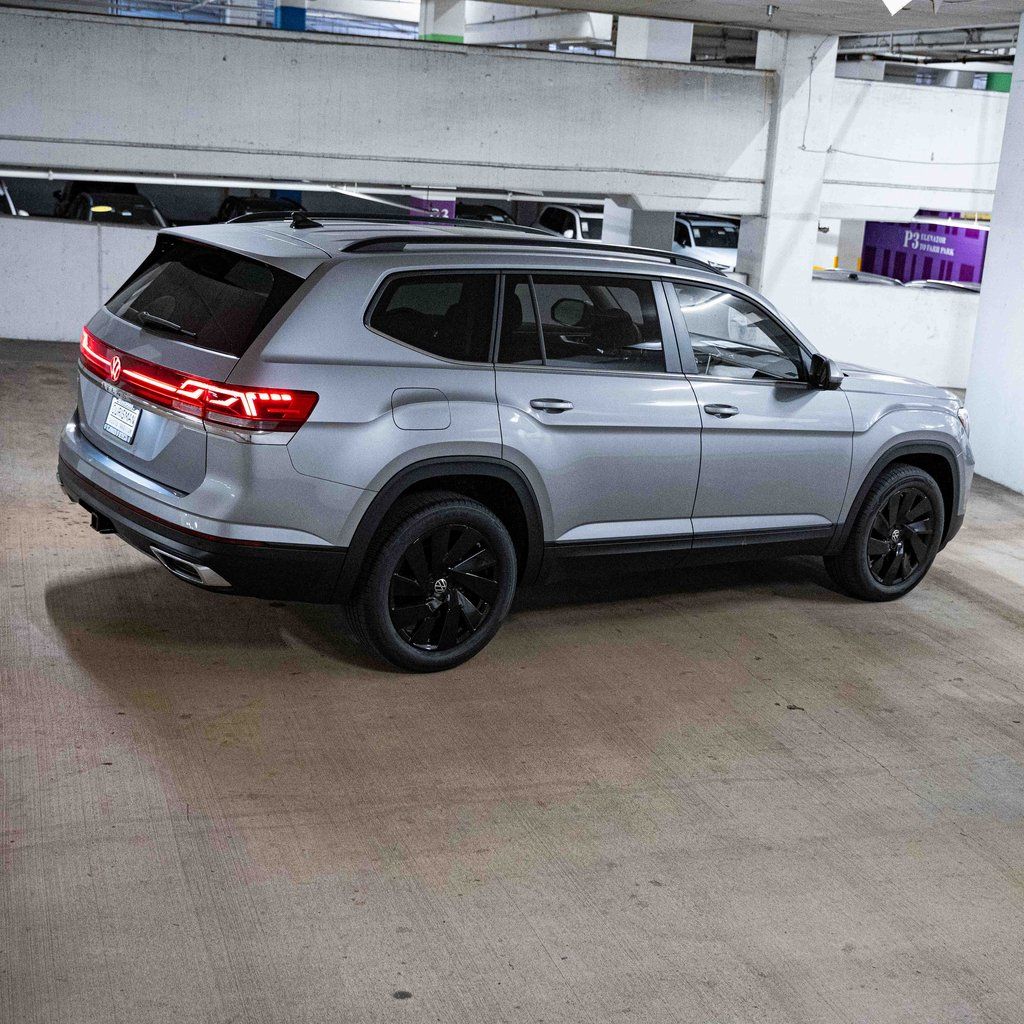 2026 Volkswagen Atlas SE w/Tech - Photo 7