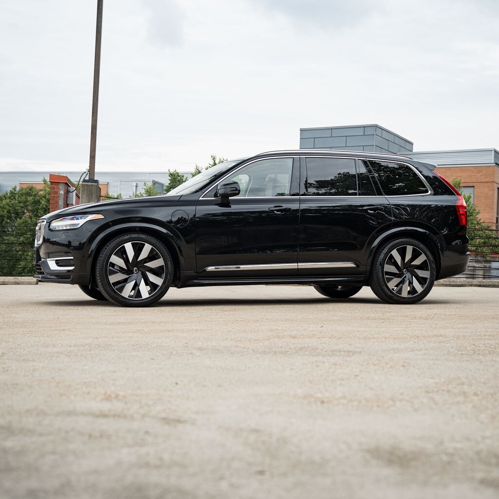 2023 Volvo XC90 Recharge Ultimate photo 2