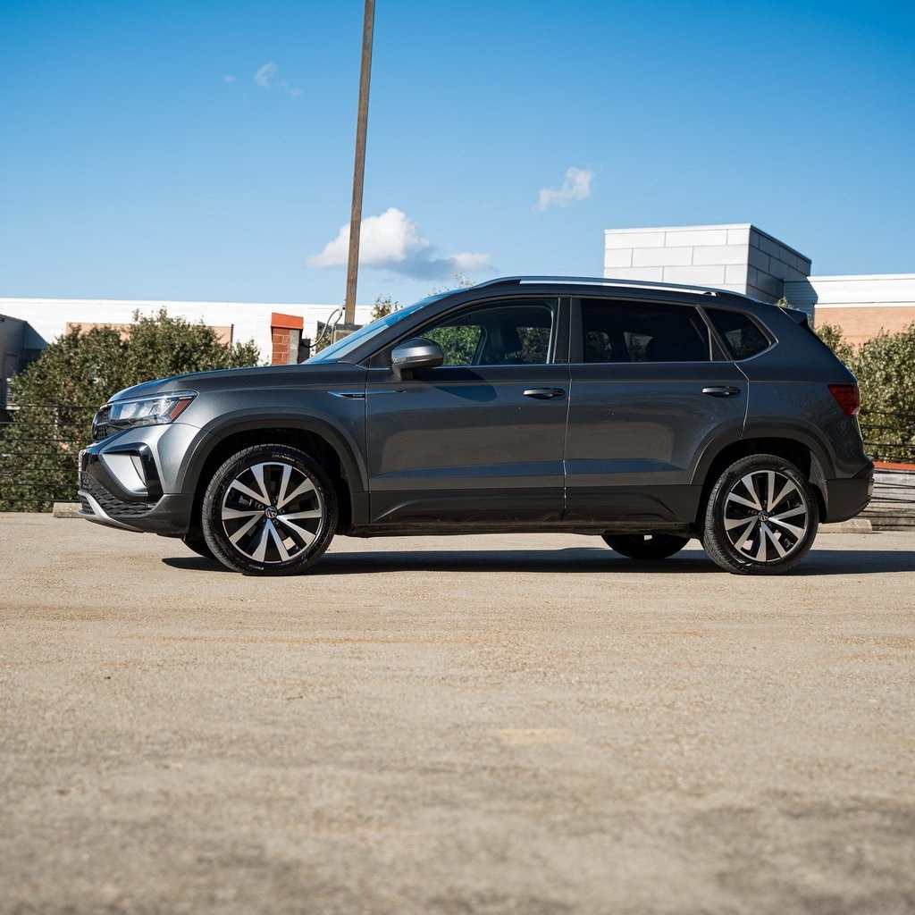 Used 2023 Volkswagen Taos 1.5T SE SUV