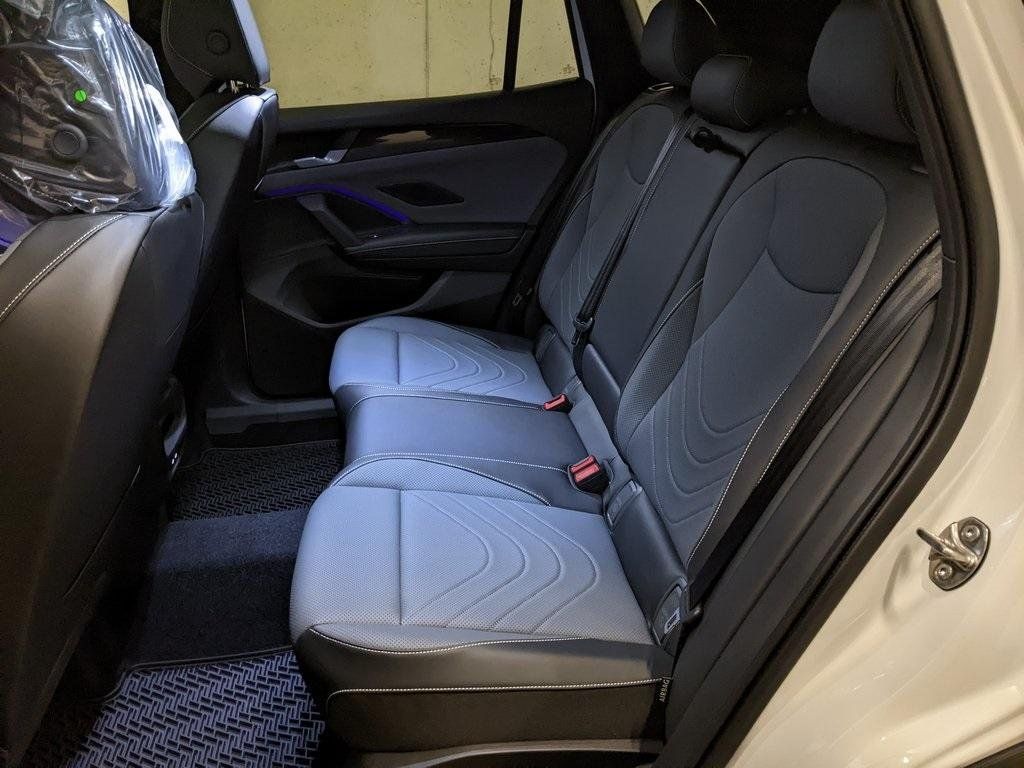 2026 Volkswagen Tiguan SE R-LINE BLACK - Photo 23