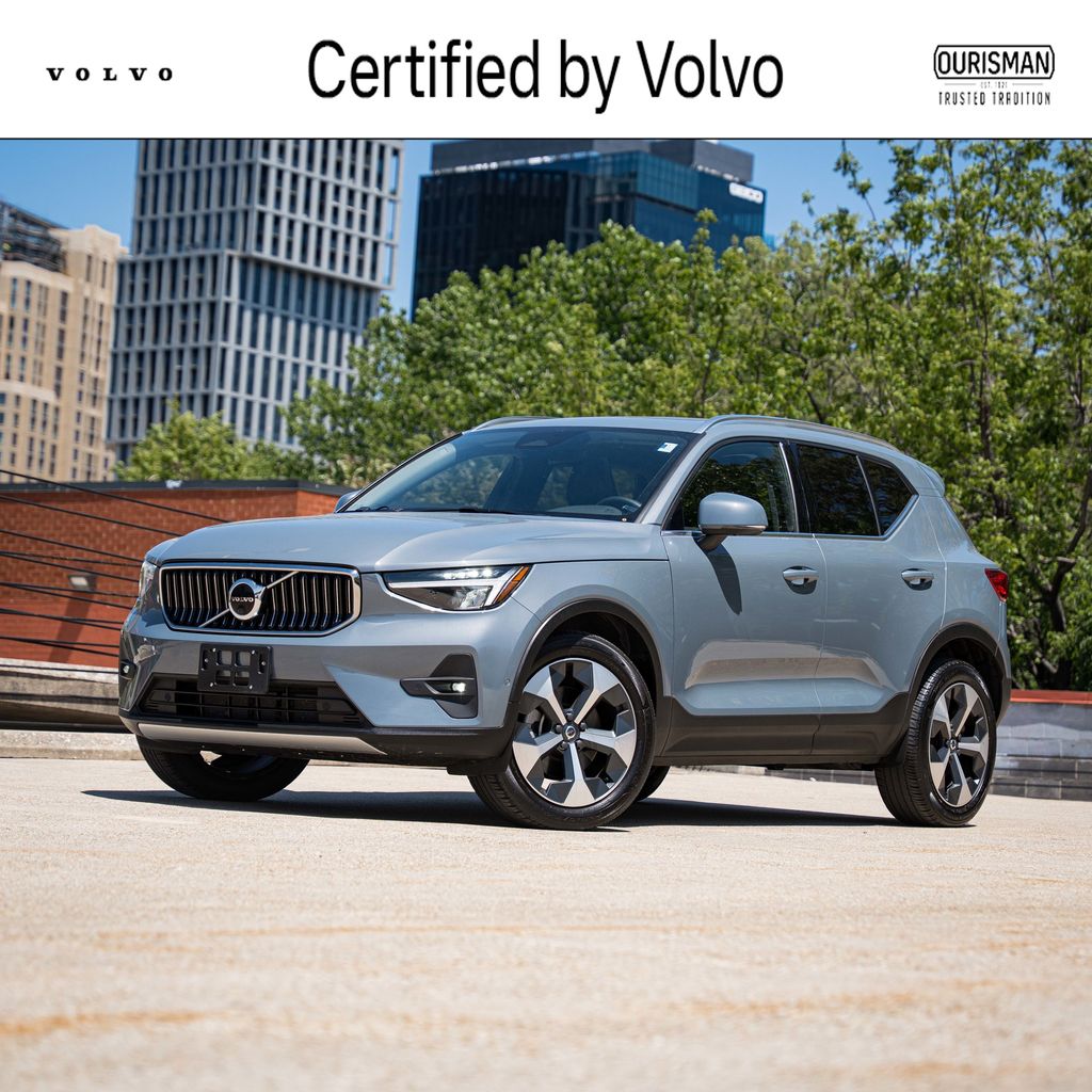 2023 Volvo XC40 B5 Plus Bright AWD's photo