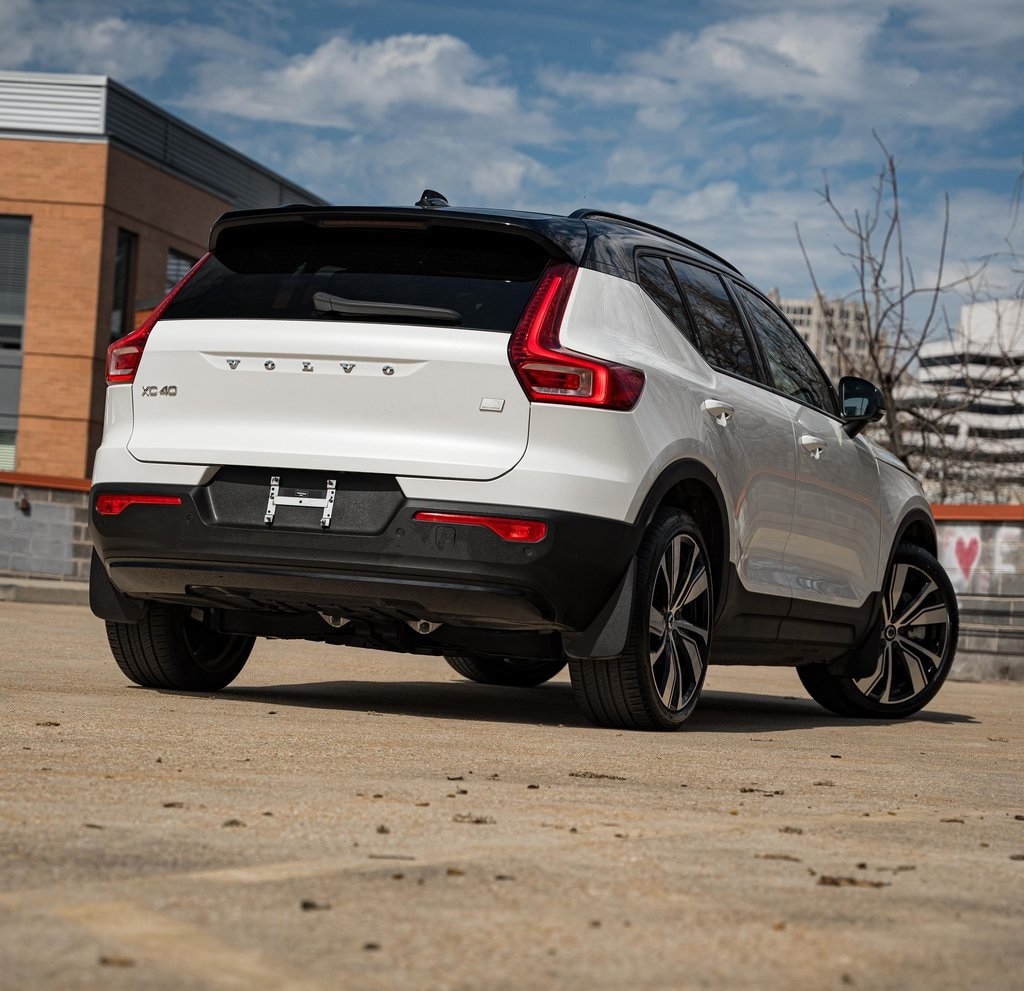 Used 2021 Volvo XC40 Recharge with VIN YV4ED3UR8M2569450 for sale in Bethesda, MD