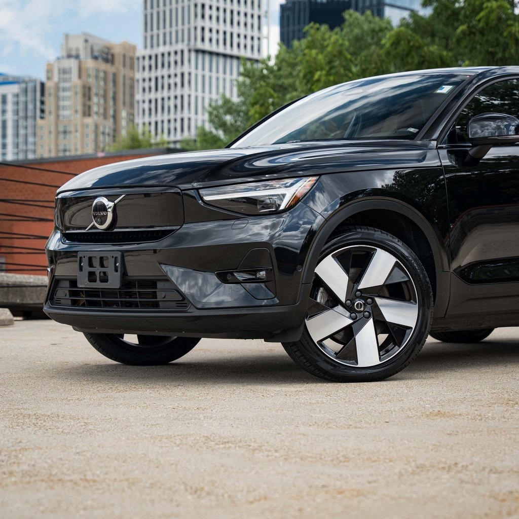 Used 2023 Volvo C40 Ultimate with VIN YV4ED3GM9P2052548 for sale in Bethesda, MD