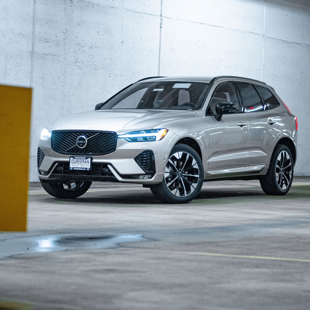New 2026 Volvo XC60 B5 Plus SUV